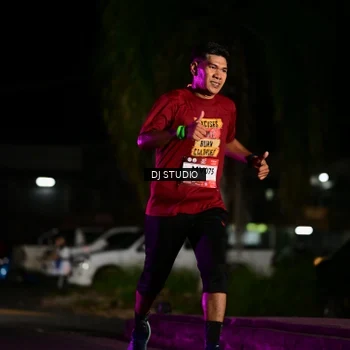 Runner Photo 7890293