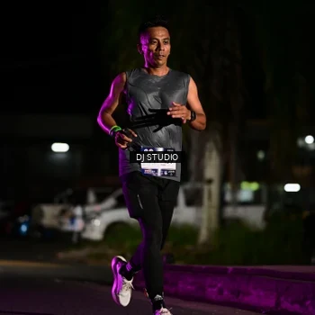 Runner Photo 7890299