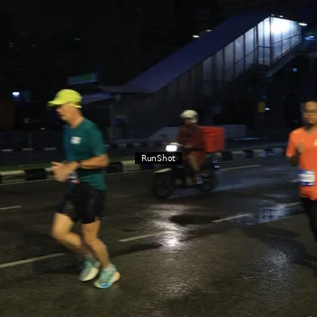 Runner Photo 7890307