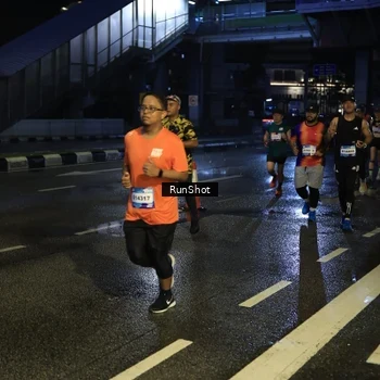 Runner Photo 7890308