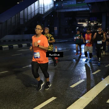 Runner Photo 7890309