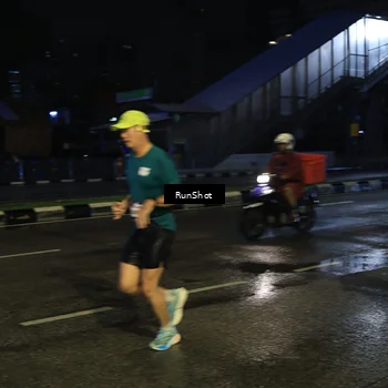 Runner Photo 7890310
