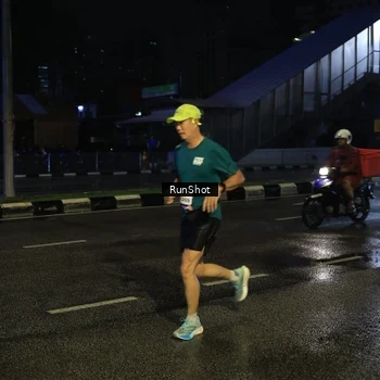 Runner Photo 7890313