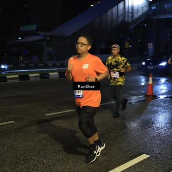 Runner Photo 7890317