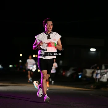 Runner Photo 7890324