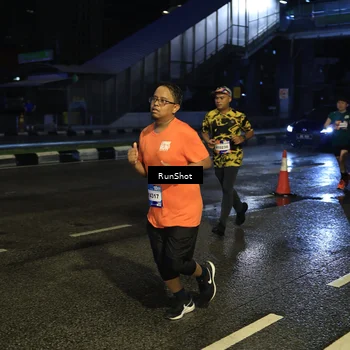 Runner Photo 7890327
