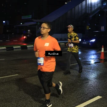 Runner Photo 7890328