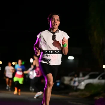 Runner Photo 7890343