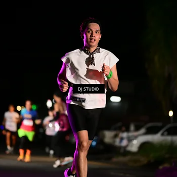 Runner Photo 7890345