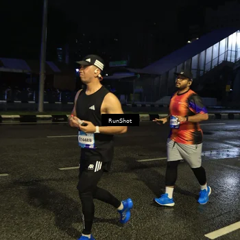 Runner Photo 7890376