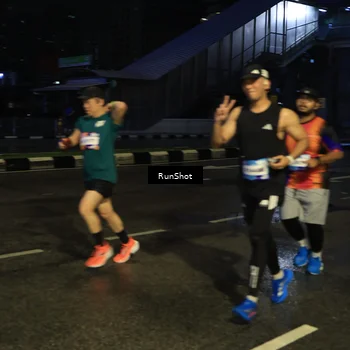 Runner Photo 7890382