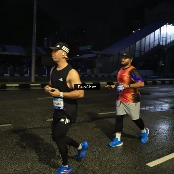 Runner Photo 7890386
