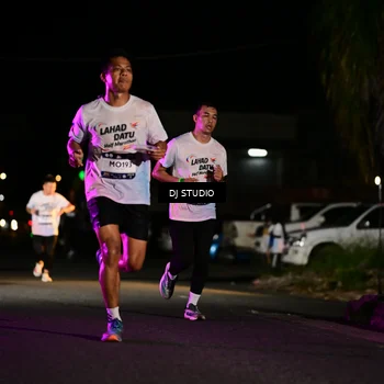 Runner Photo 7890439