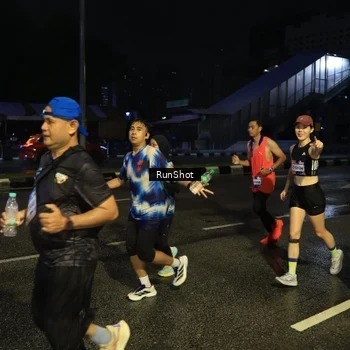 Runner Photo 7890440