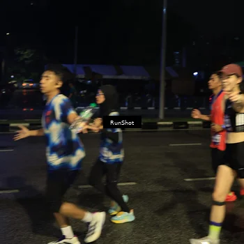 Runner Photo 7890446