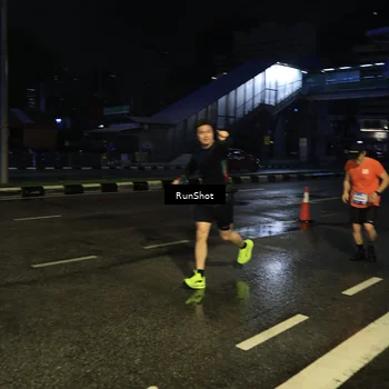 Runner Photo 7890466
