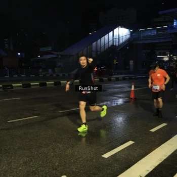 Runner Photo 7890467