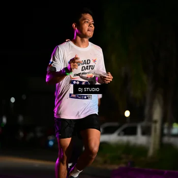 Runner Photo 7890475