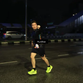 Runner Photo 7890482