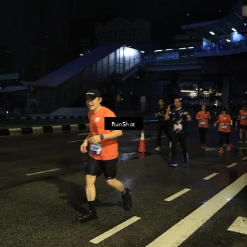 Runner Photo 7890499