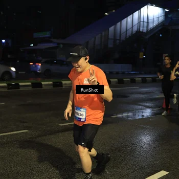Runner Photo 7890506