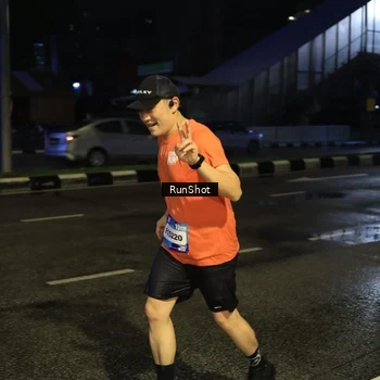 Runner Photo 7890513