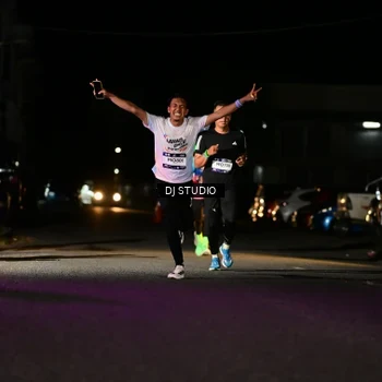 Runner Photo 7890522