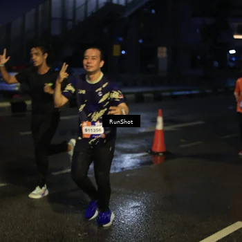 Runner Photo 7890525