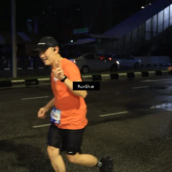 Runner Photo 7890528