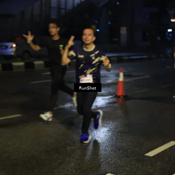 Runner Photo 7890533