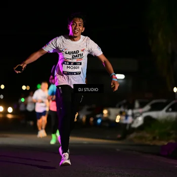 Runner Photo 7890558