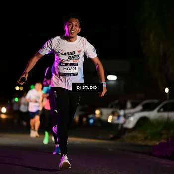 Runner Photo 7890561