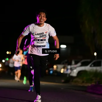 Runner Photo 7890562