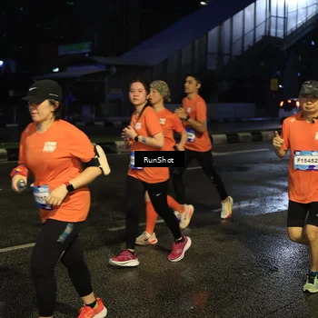 Runner Photo 7890565