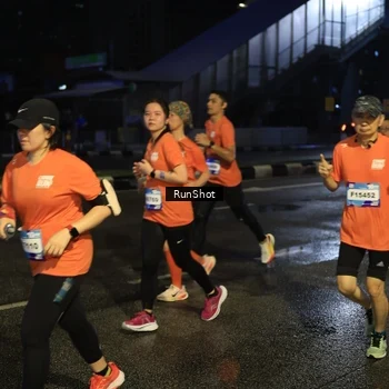 Runner Photo 7890568
