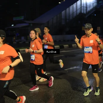 Runner Photo 7890572