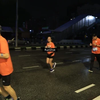 Runner Photo 7890584