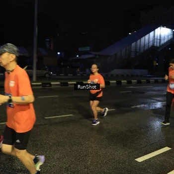Runner Photo 7890585