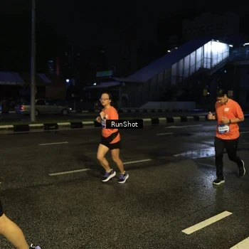 Runner Photo 7890590