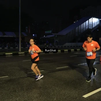 Runner Photo 7890593