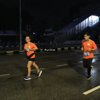 Runner Photo 7890595