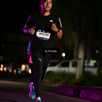 Runner Photo 7890596