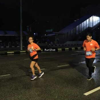 Runner Photo 7890600