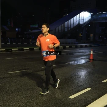 Runner Photo 7890608