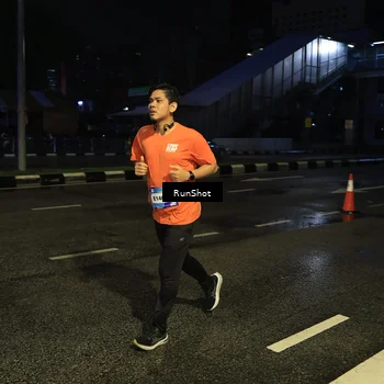 Runner Photo 7890609