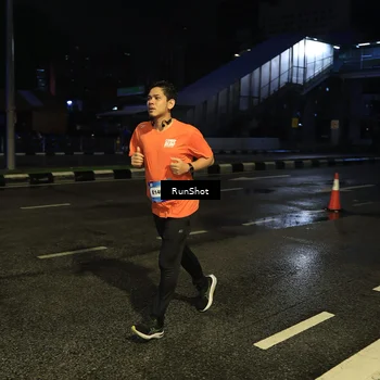 Runner Photo 7890610
