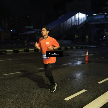 Runner Photo 7890619