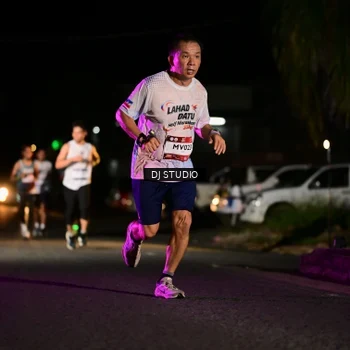 Runner Photo 7890623