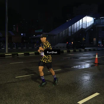 Runner Photo 7890624