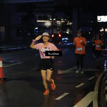Runner Photo 7890644
